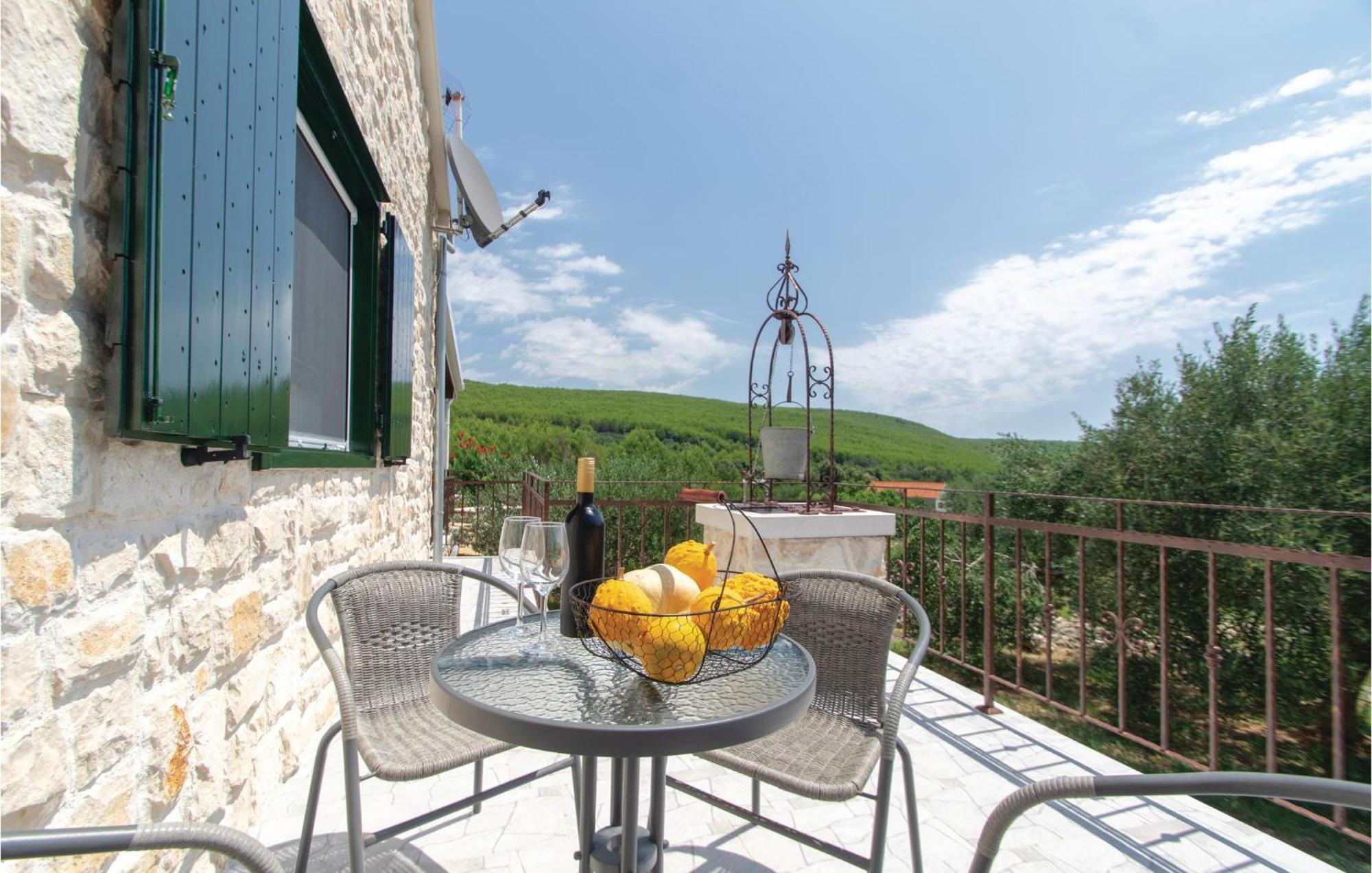 Awesome Home In Smokvica With Kitchen Exterior photo