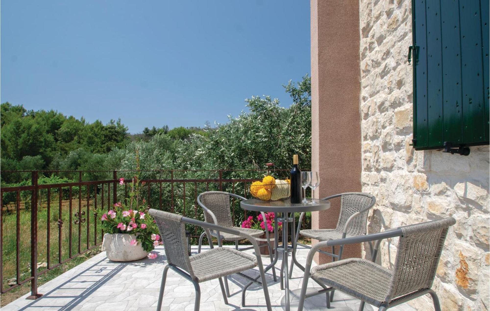 Awesome Home In Smokvica With Kitchen Exterior photo